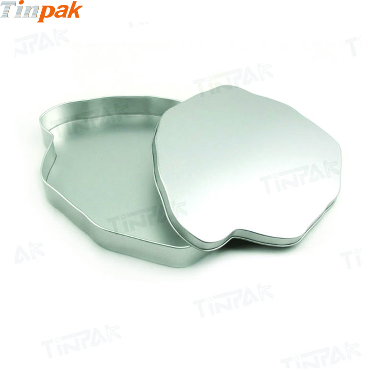 plain map shaped tins 